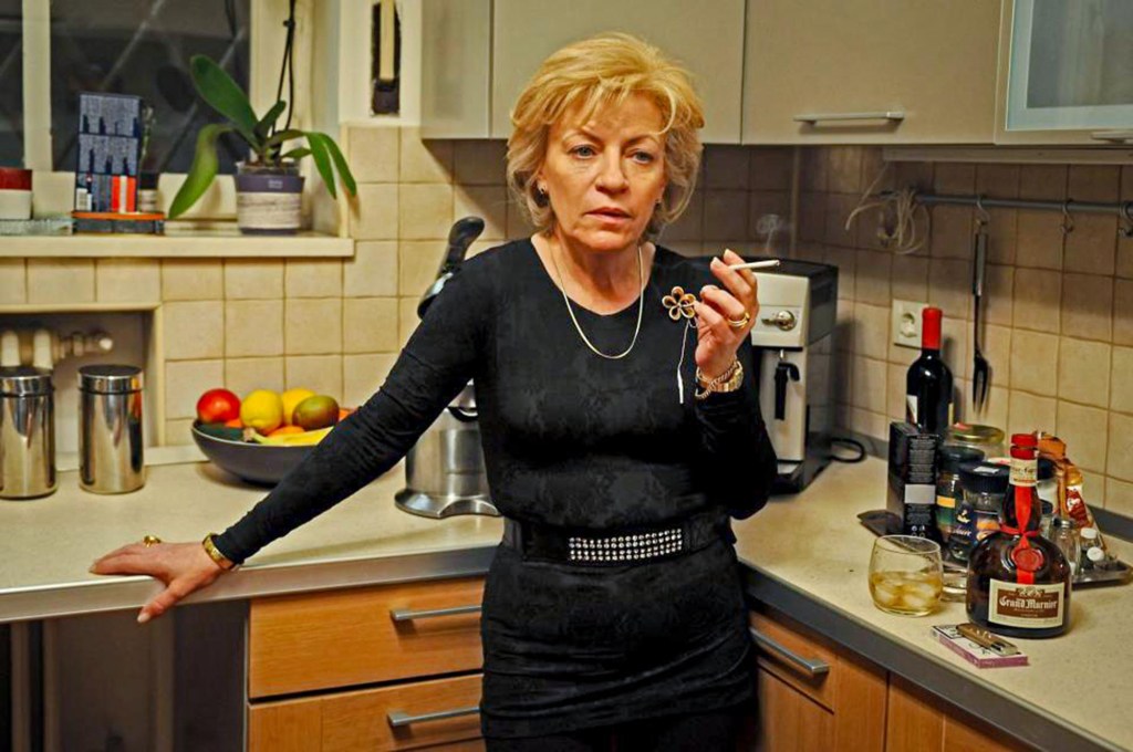 filme romanesti faianta pozitia copilului romania actori