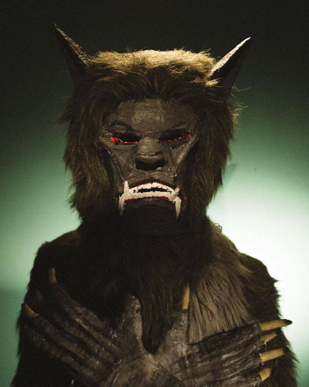 Φωτογραφίσαμε Ζόμπι και Λυκάνθρωπους