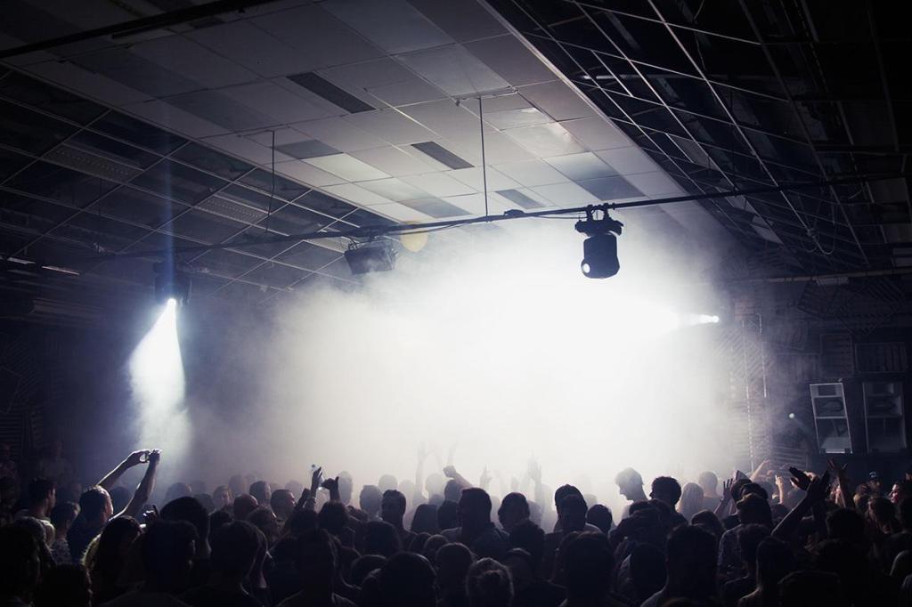 Gezocht: freelance schrijvers die alles weten over elektronische muziek