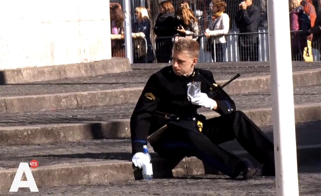 De beteuterdste man van 2017 leert ons belangrijke dingen over het leven