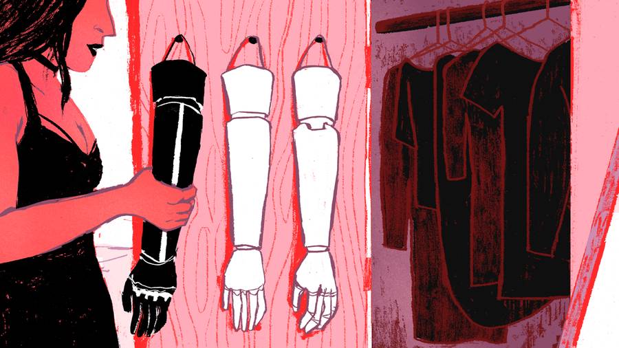 M-am născut cu o singură mână și asta m-a băgat în tot felul de situații dubioase