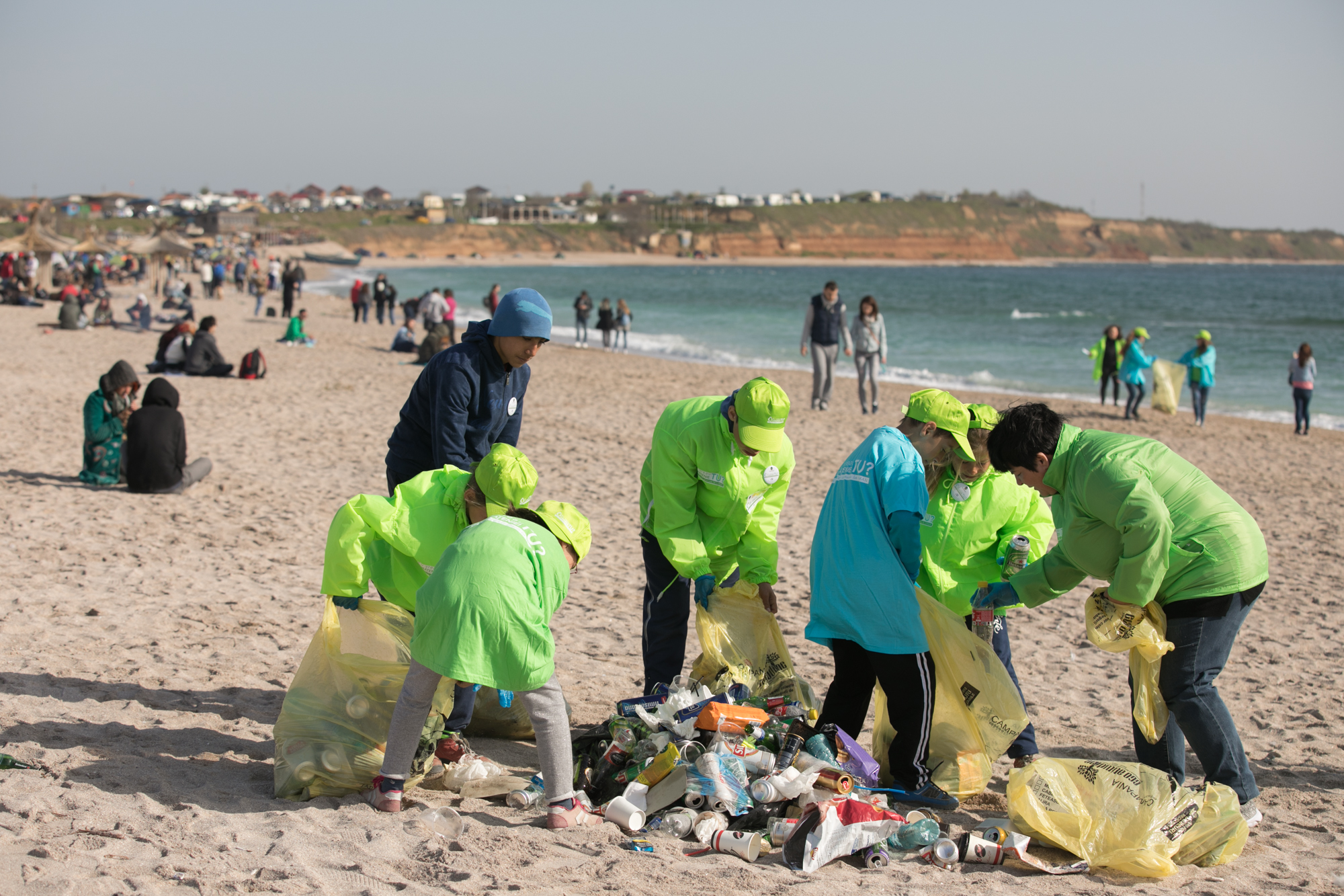 vama veche litoral romania mare curatare