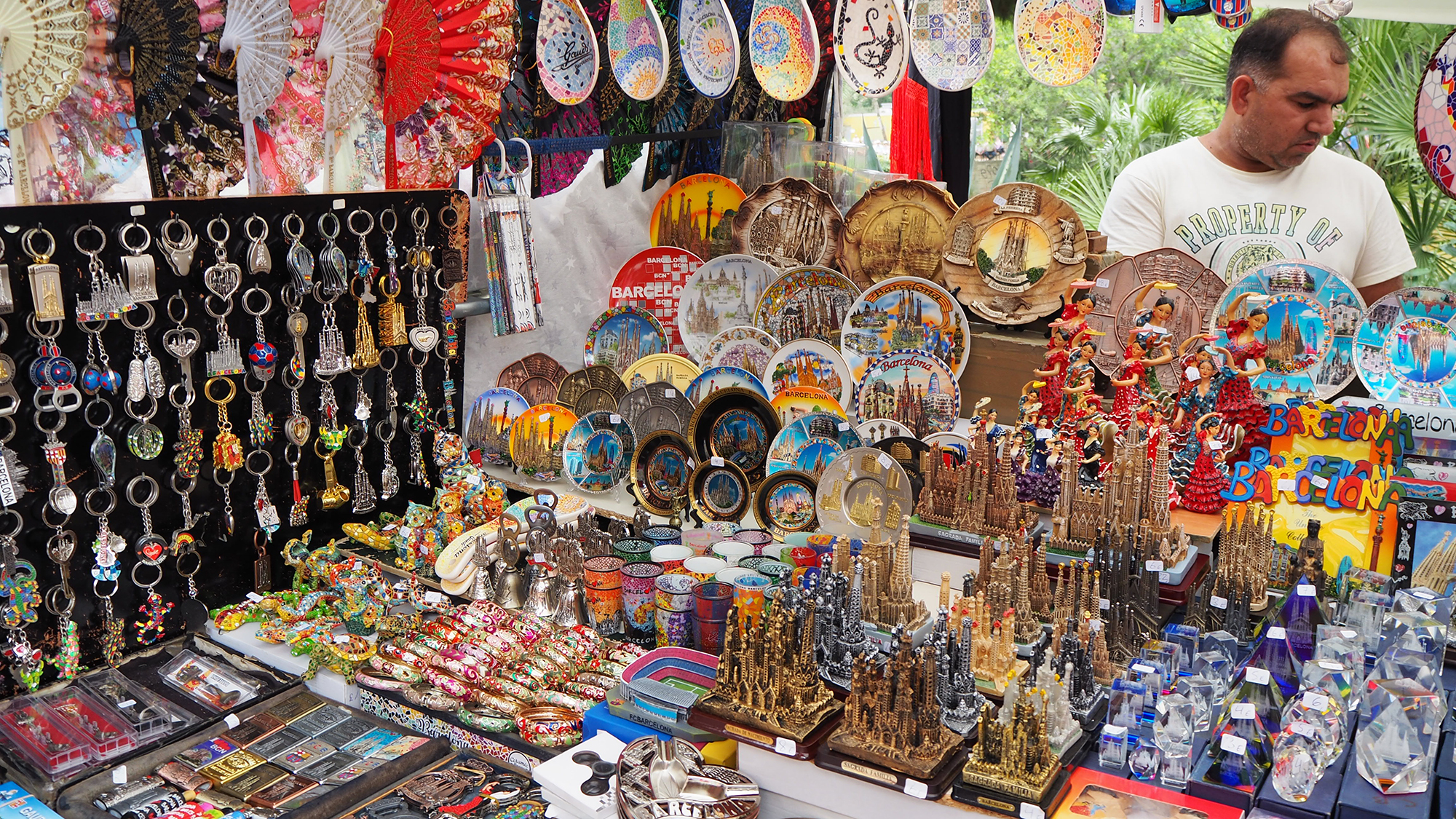 Barcelona turismo pol rodellar guiri souvenirs