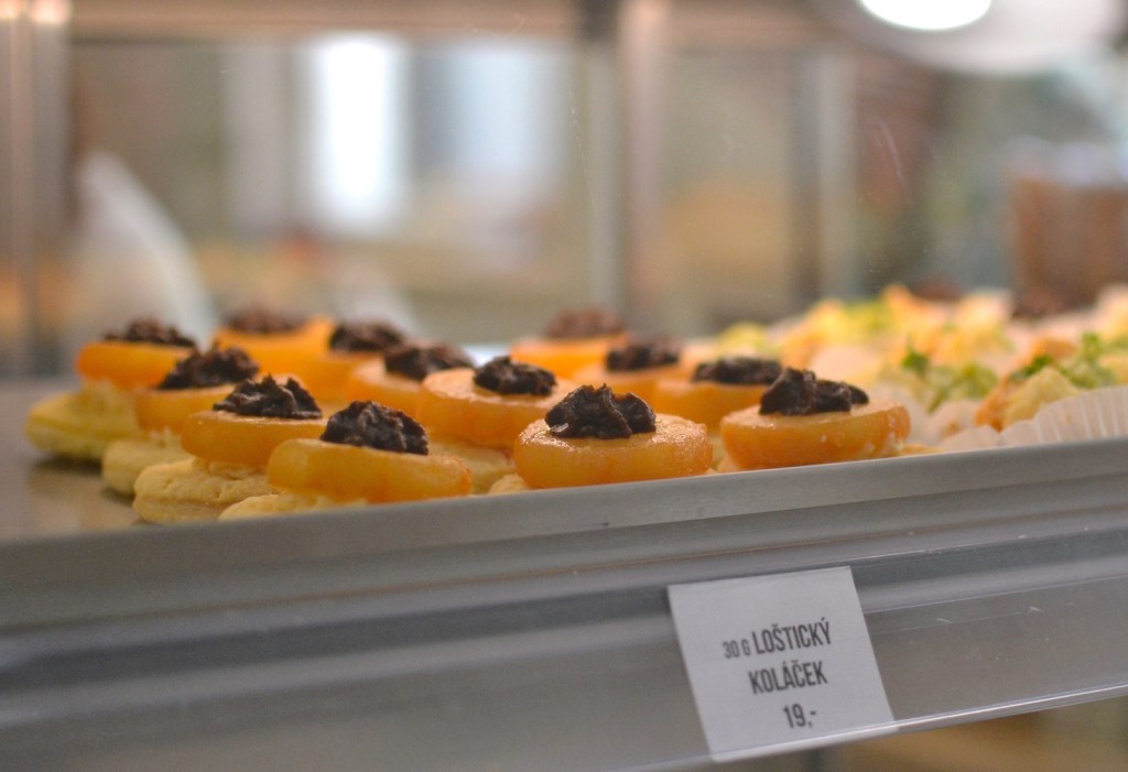 Šel jsem na dort do tvarůžkové cukrárny