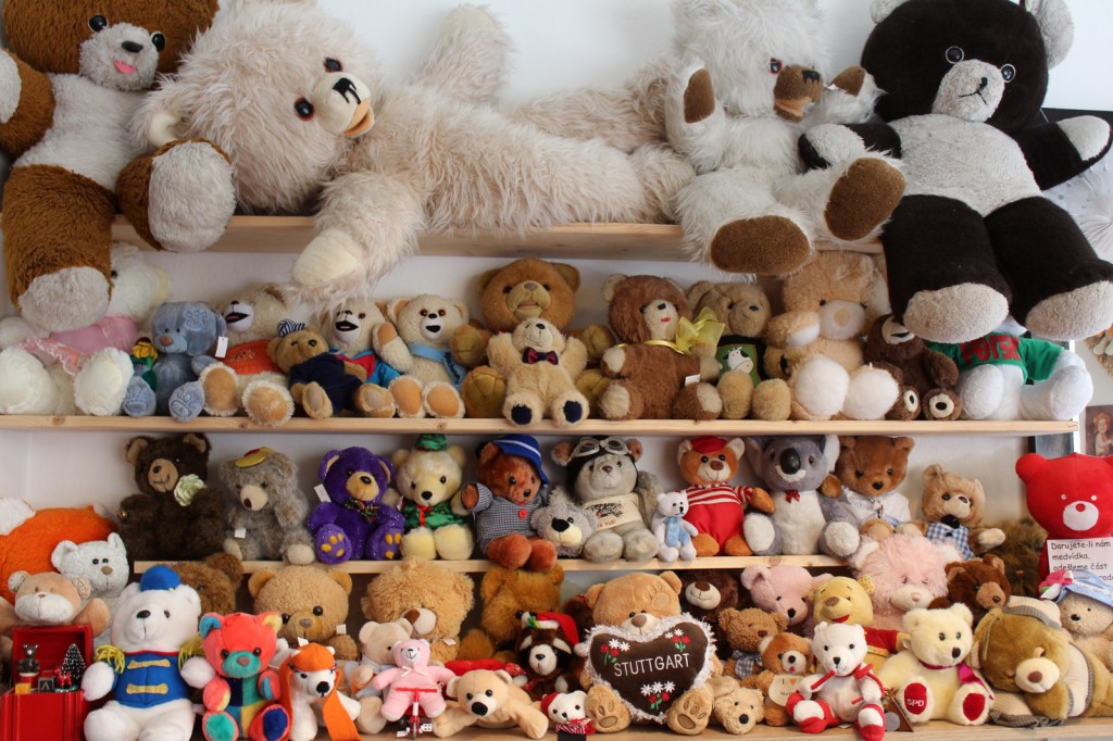 Našli jsme místo, kde můžete svému starému medvídkovi nechat přišít hlavu