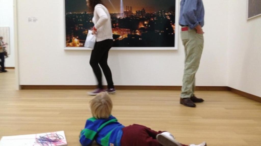 Kan en treåring verkligen göra modern konst?