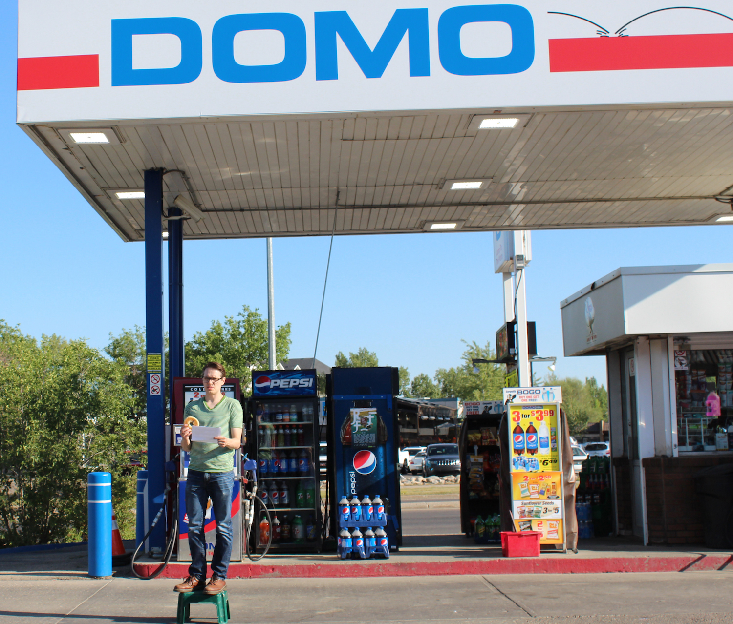 1501782246958-4b-Uncle-Bagel-Day