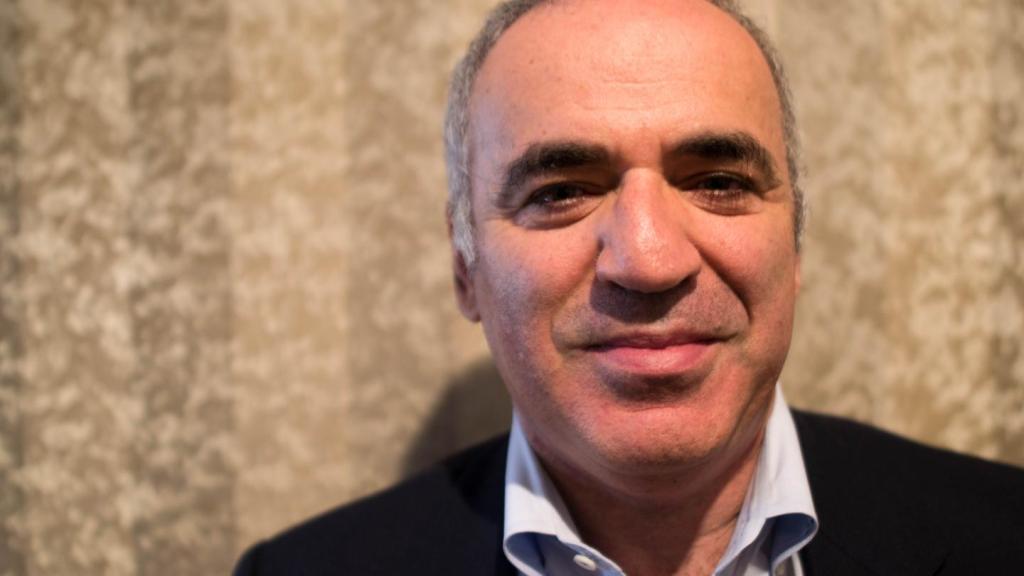 Kako je Gari Kasparov prestao da brine i zavoleo veštačku inteligenciju