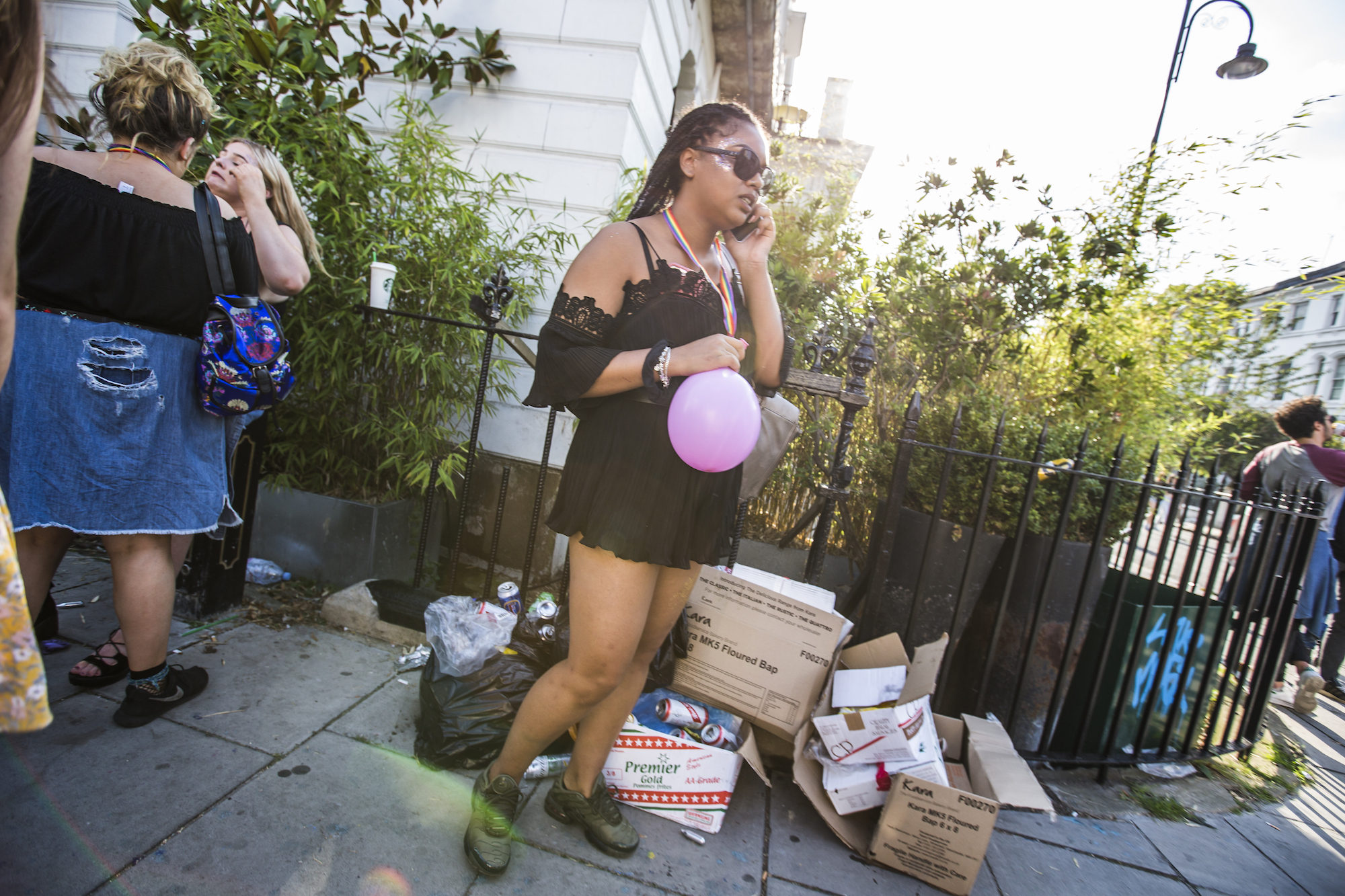 notting hill carnival 2017 people dancing