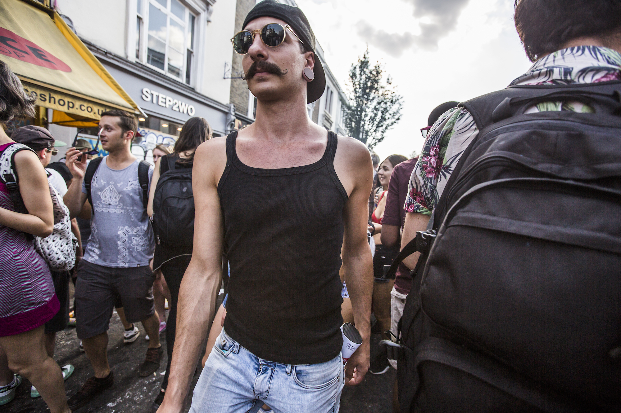 notting hill carnival 2017 people dancing