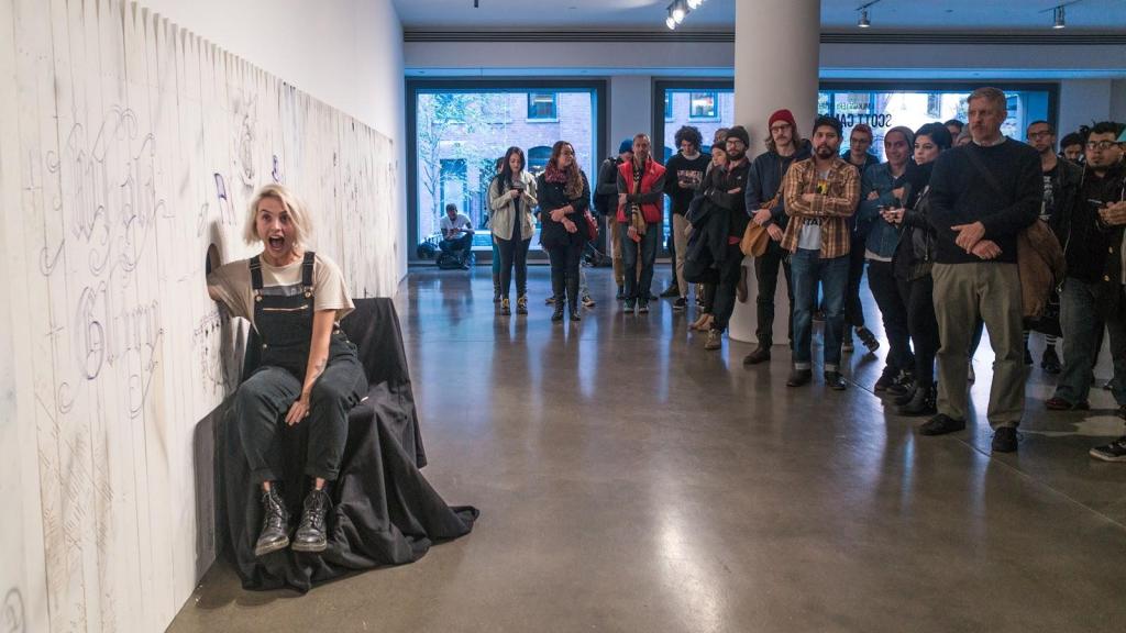 Tatuaże zaufania: co się stanie, gdy tatuator przejmie pełną kontrolę