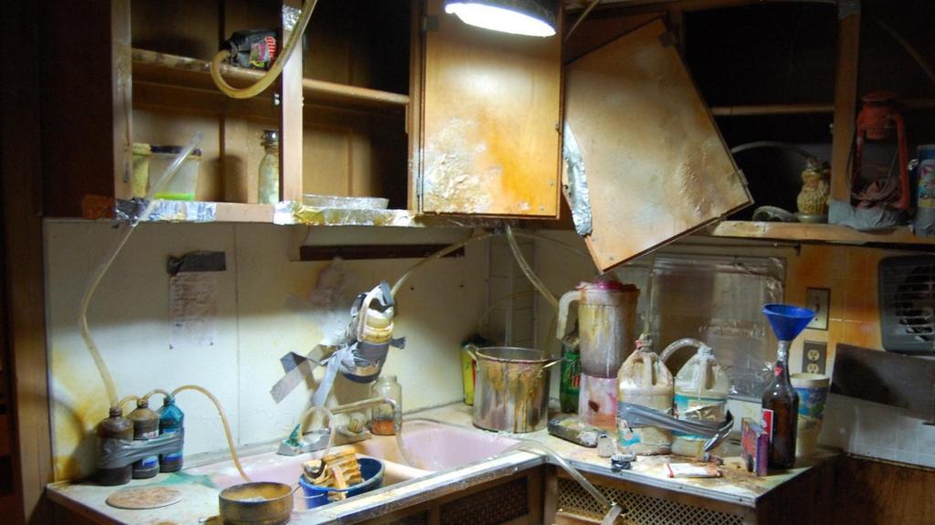 Quattro spacciatori parlano delle peggiori sostanze con cui hanno tagliato la droga