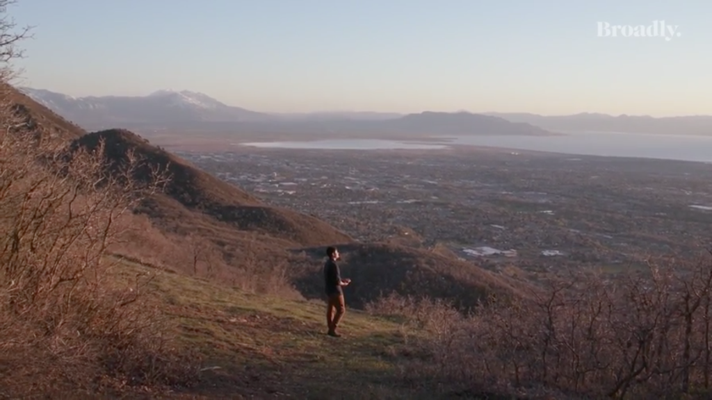 Emmett er transkønnet og mormon, og han nægter at lade kirken udelukke ham