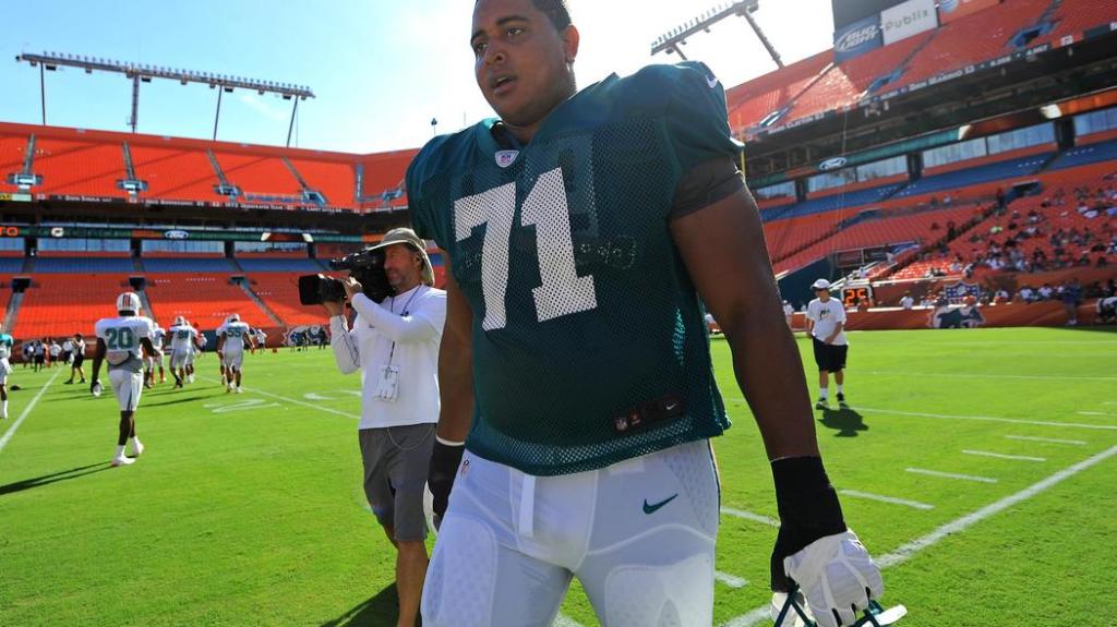 Este jugador de la NFL fue arrestado por publicar una foto amenazante en Instagram