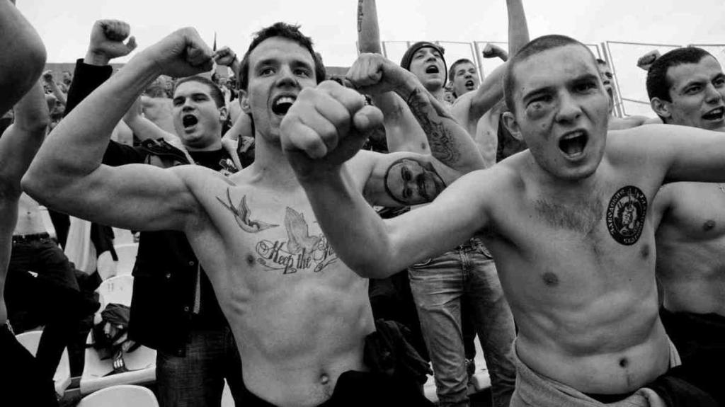 H Ρωσία από Μέσα: Χούλιγκαν, Wrestling και Μπάχαλα