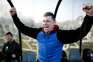 Poolse amateur voetballer juicht