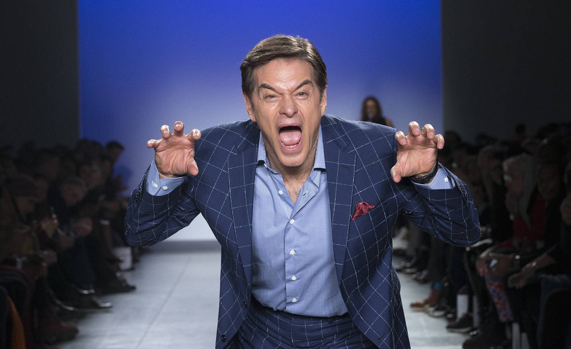 Mehmet Oz bei einer Fashion-Show in New York