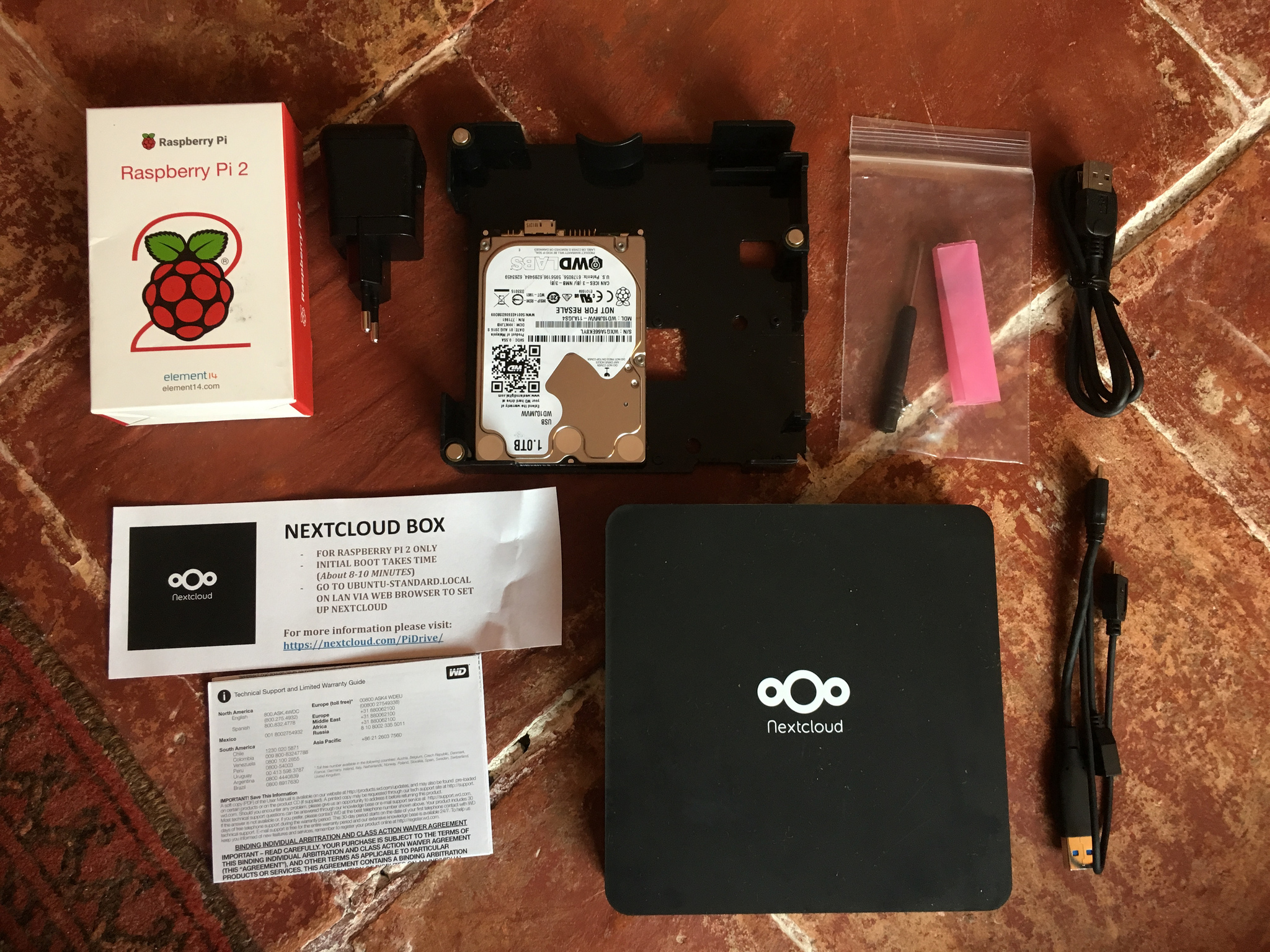 Nextcloud: Raspberry Pi, Festplatte, Kabel