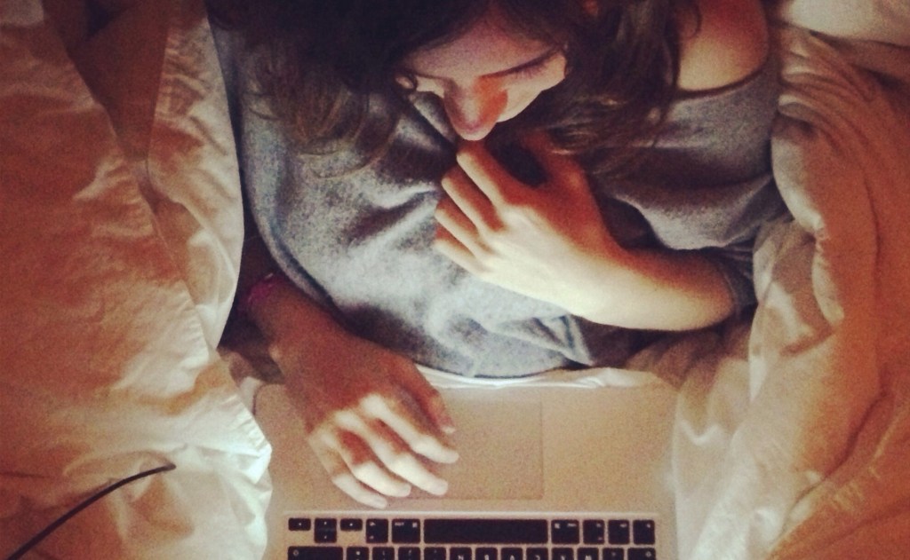 Vrouwen raken ook verslaafd aan porno, maar op andere manieren dan mannen