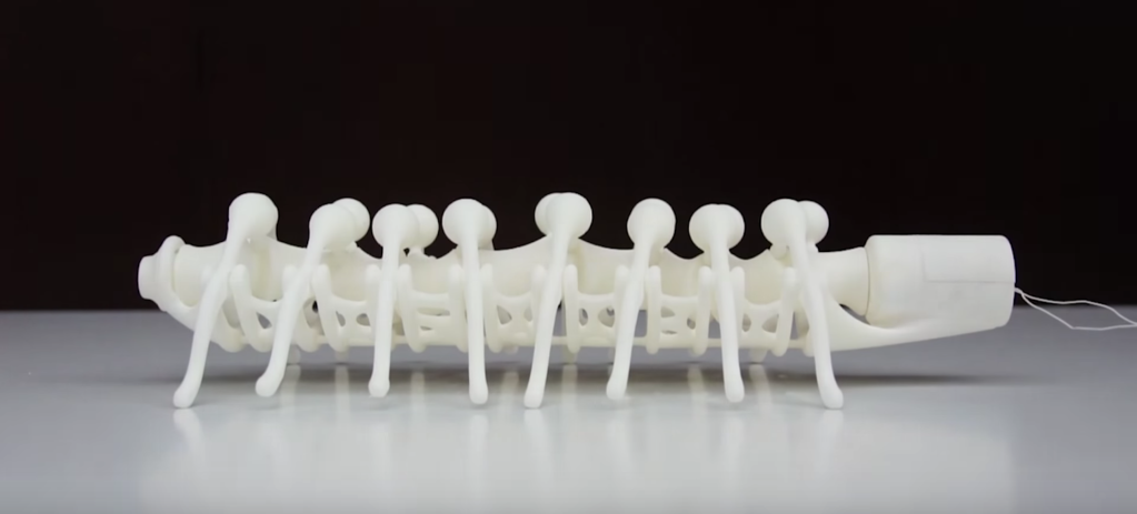 Tonton Video Robot Serangga Aneh dari Jepang yang Bisa Merayap Sendiri, Horor Cuy!