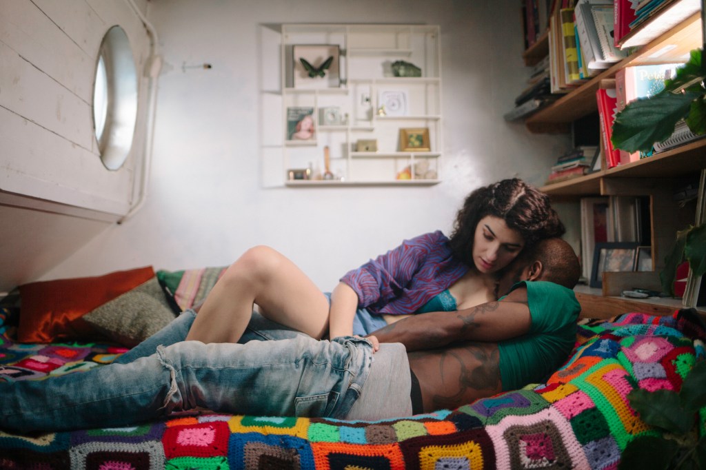 Still uit Jennifers nieuwste film, Second Date