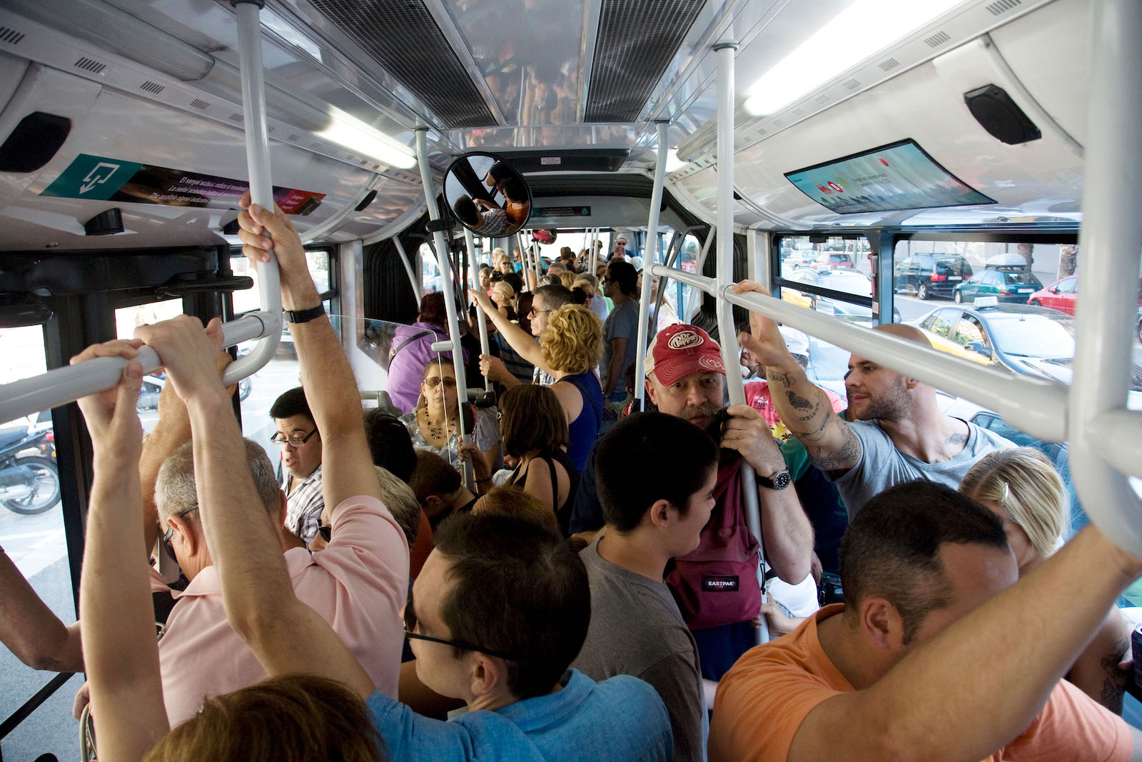 problemas de ir a trabajar en transporte publico