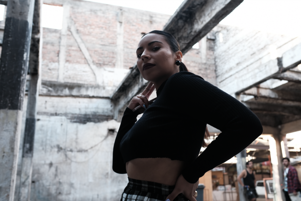 Empodérense y hagan lo que les plazca: Catana desde Chile con trap dorado