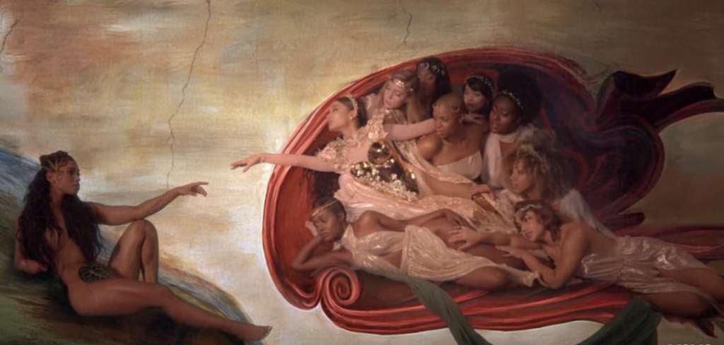 Still uit de clip van Ariana Grande