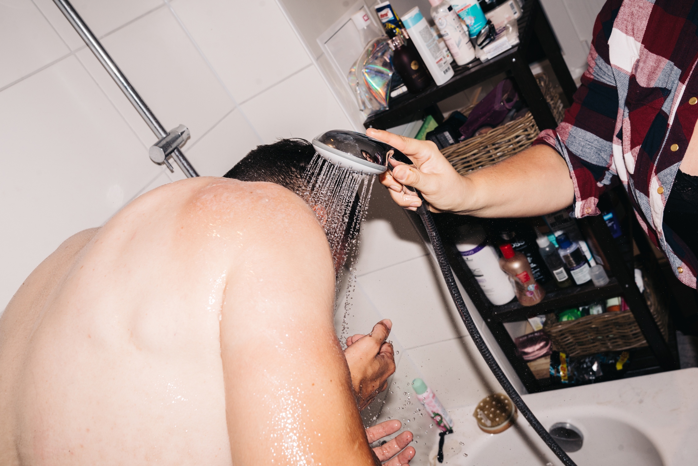 1589547434060-1533638408015-31-07-2018-VICE-RebeccaRuetten_Der_Nacktputzer-41