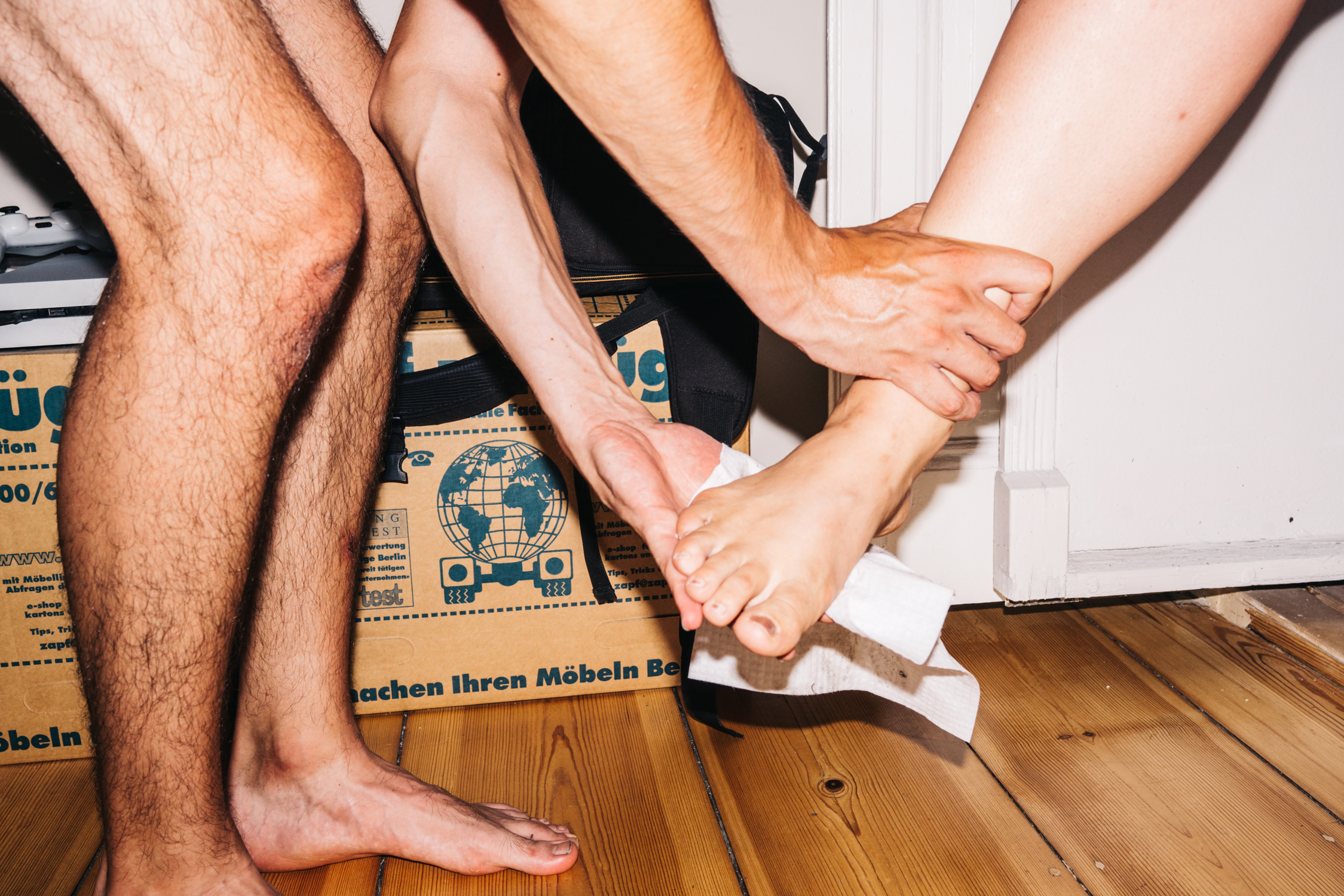 1589547735007-1533640053089-31-07-2018-VICE-RebeccaRuetten_Der_Nacktputzer-21