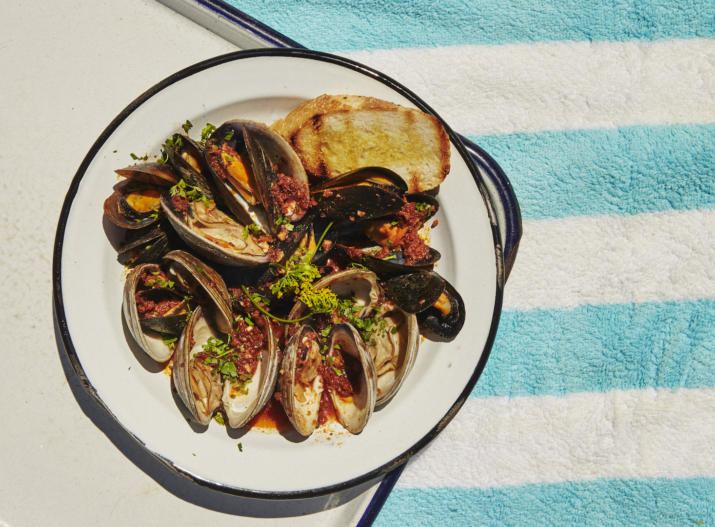 The Rôti Sans Pareil Is 17 Birds Stuffed Inside Each Other and It Is Delicious