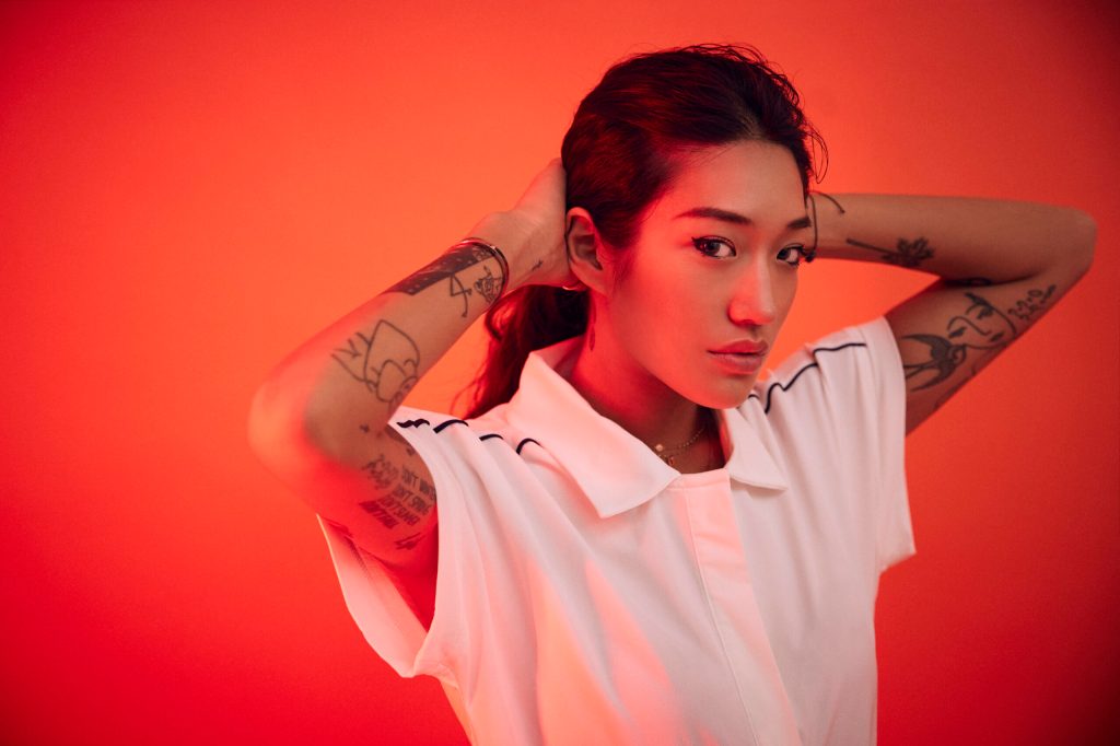 Peggy Gou, la reina del techno coreano, lanzará su propia línea de ropa