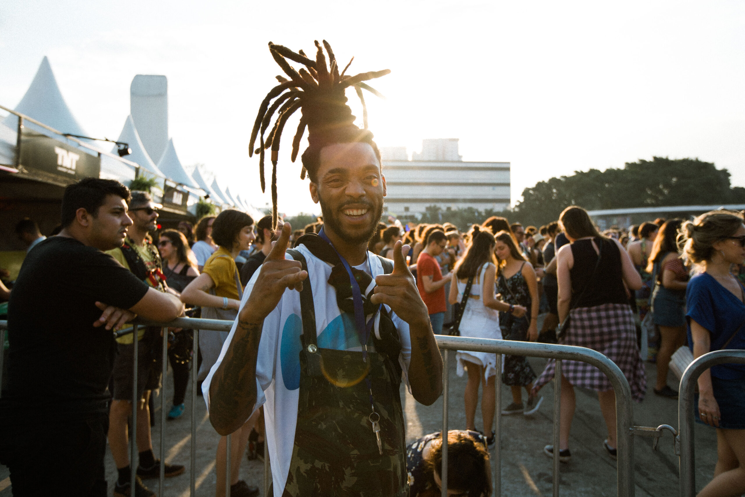 1536787429642-larissa-zaidan-18872