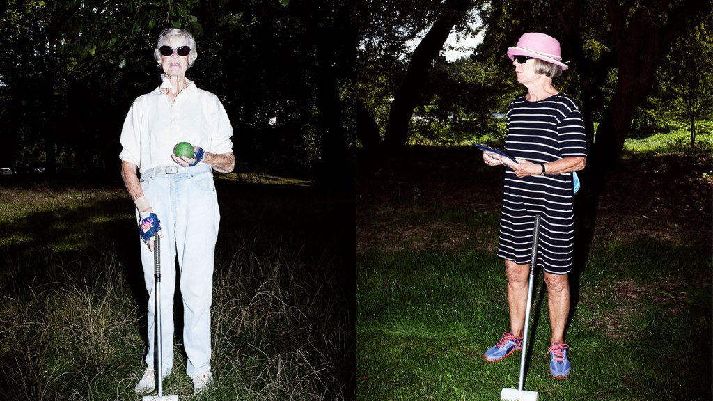 Pensionisterne i Fælledparken smadrede mig i krolf og lærte mig om livet