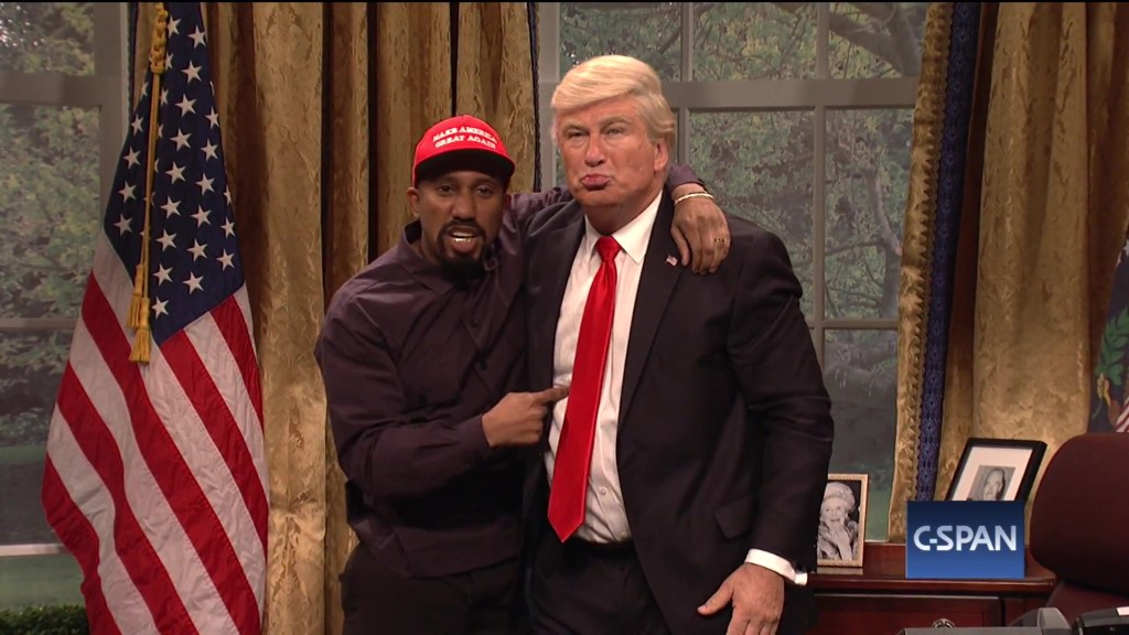 Chris Redd and Alec Baldwin as Kanye an Trump