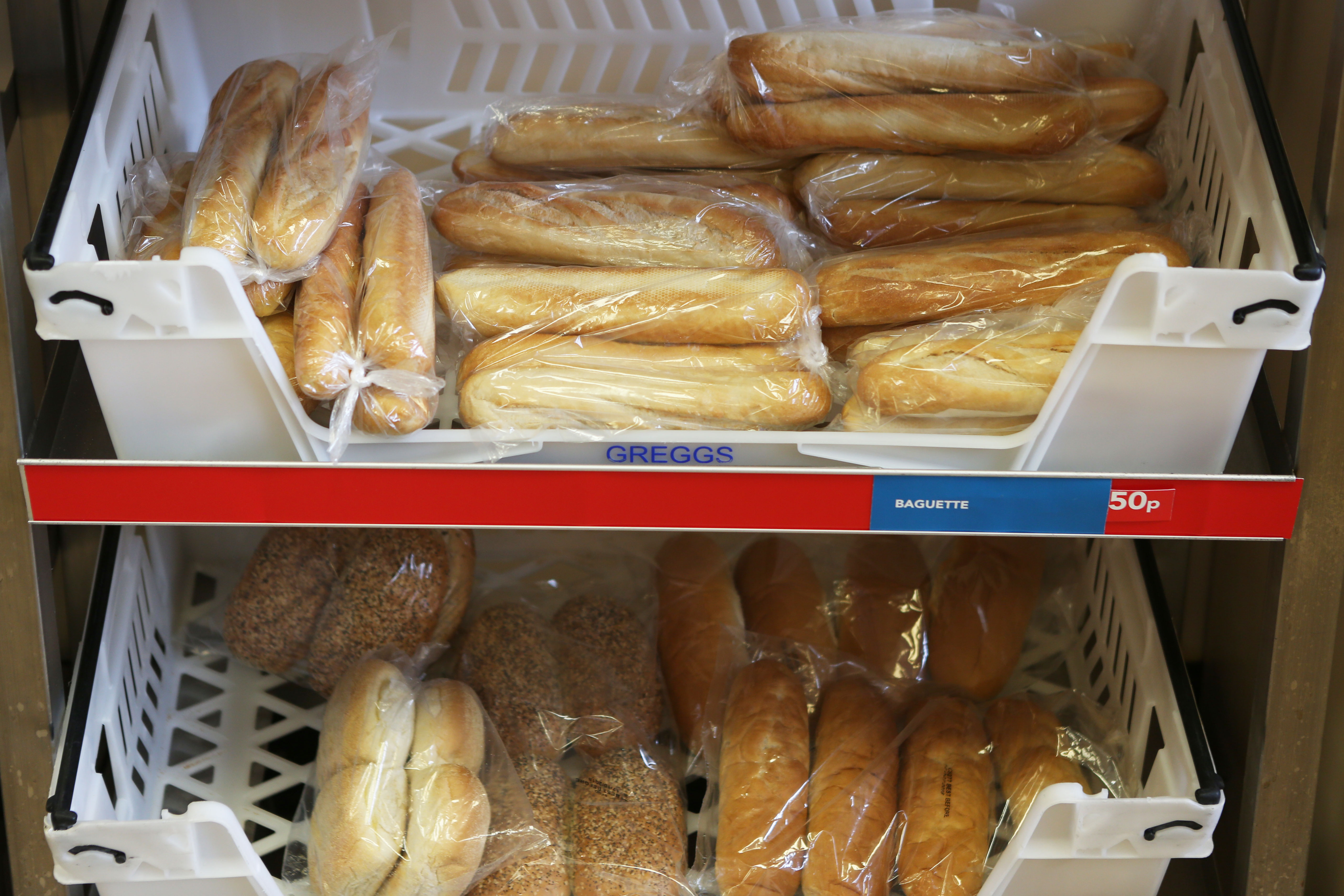 1540300737952-baguettes