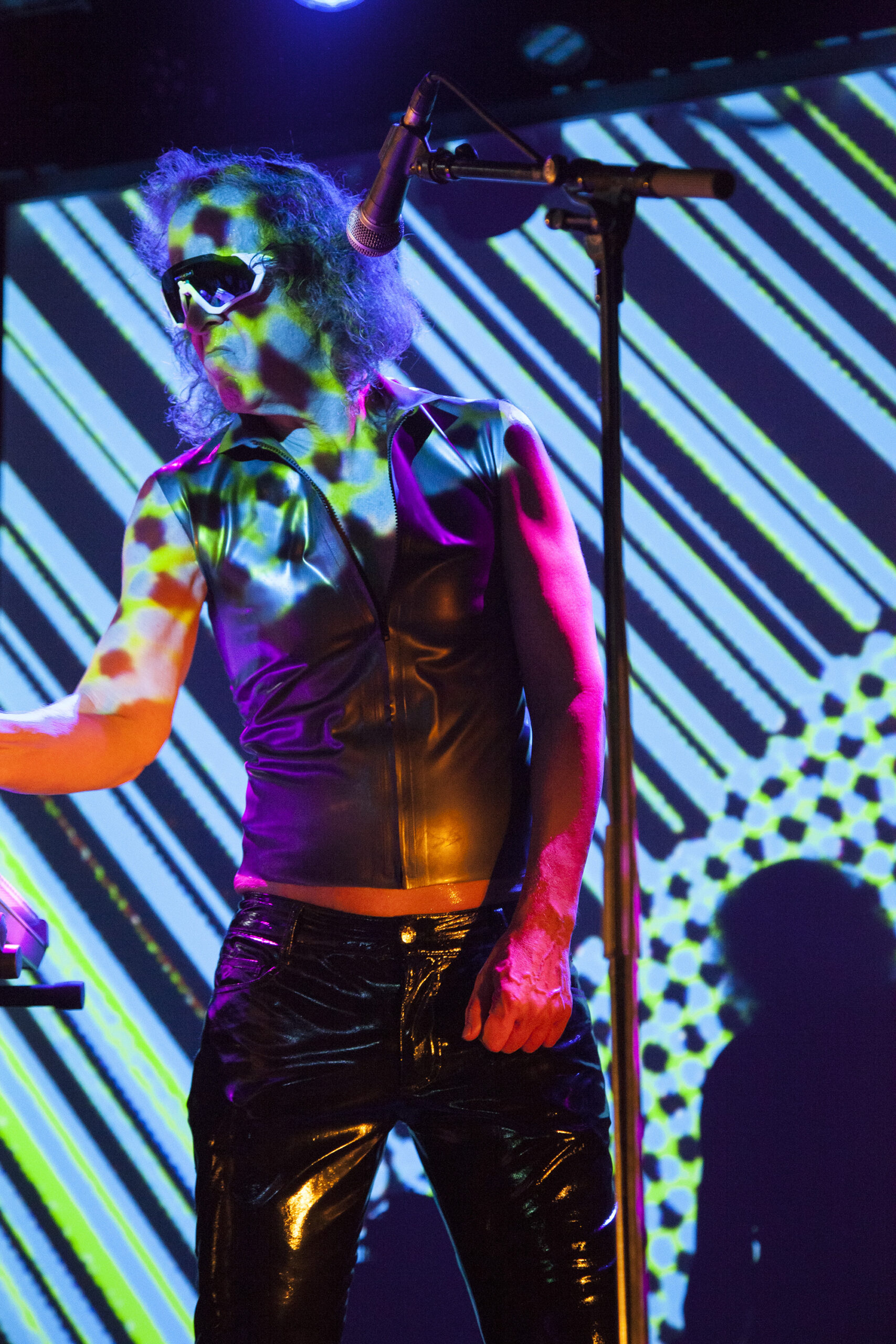 1540552701006-Martin-Rev-_-Live-_-Copyright-Nathalie-Rebholz-VJ-Divine-Enfant