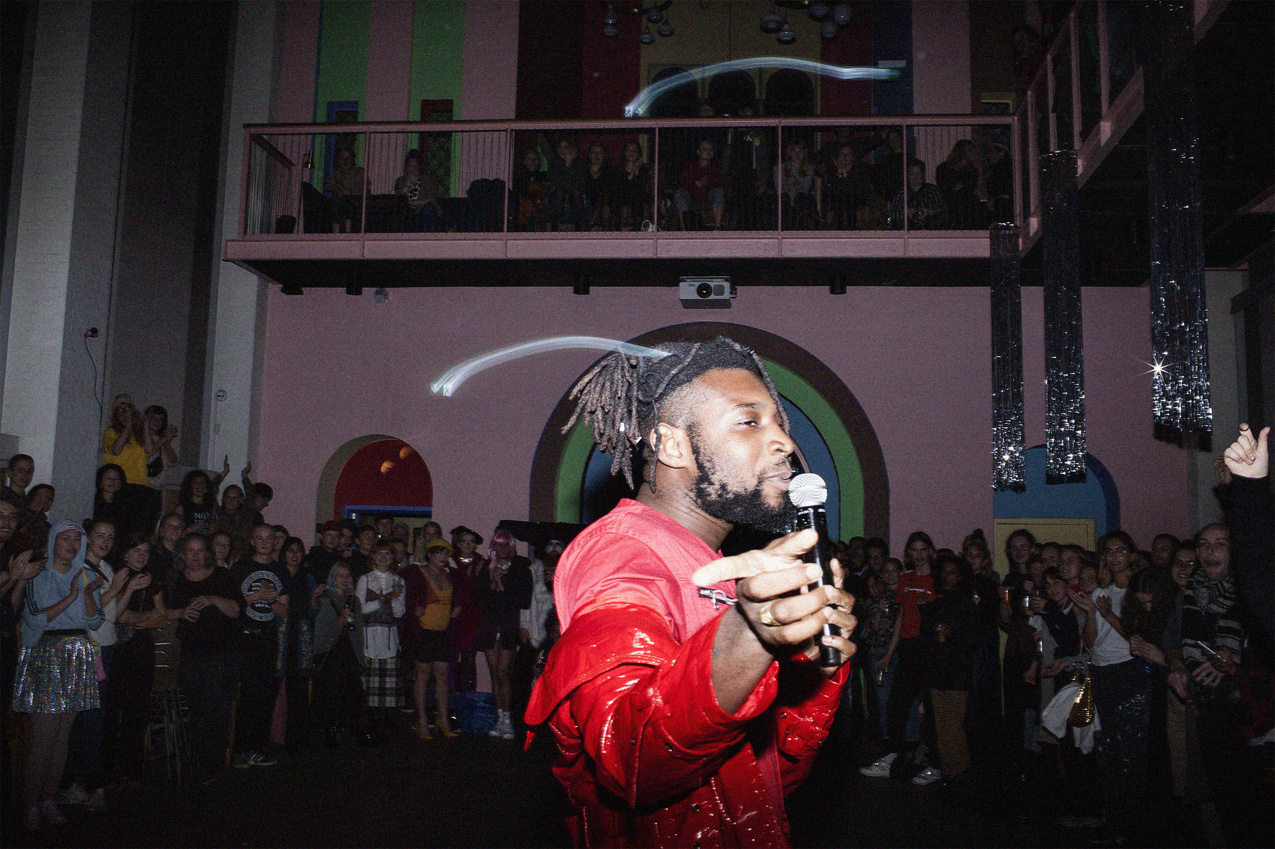 Voguing til ball i Absalonskirken af Amanda Hjernø