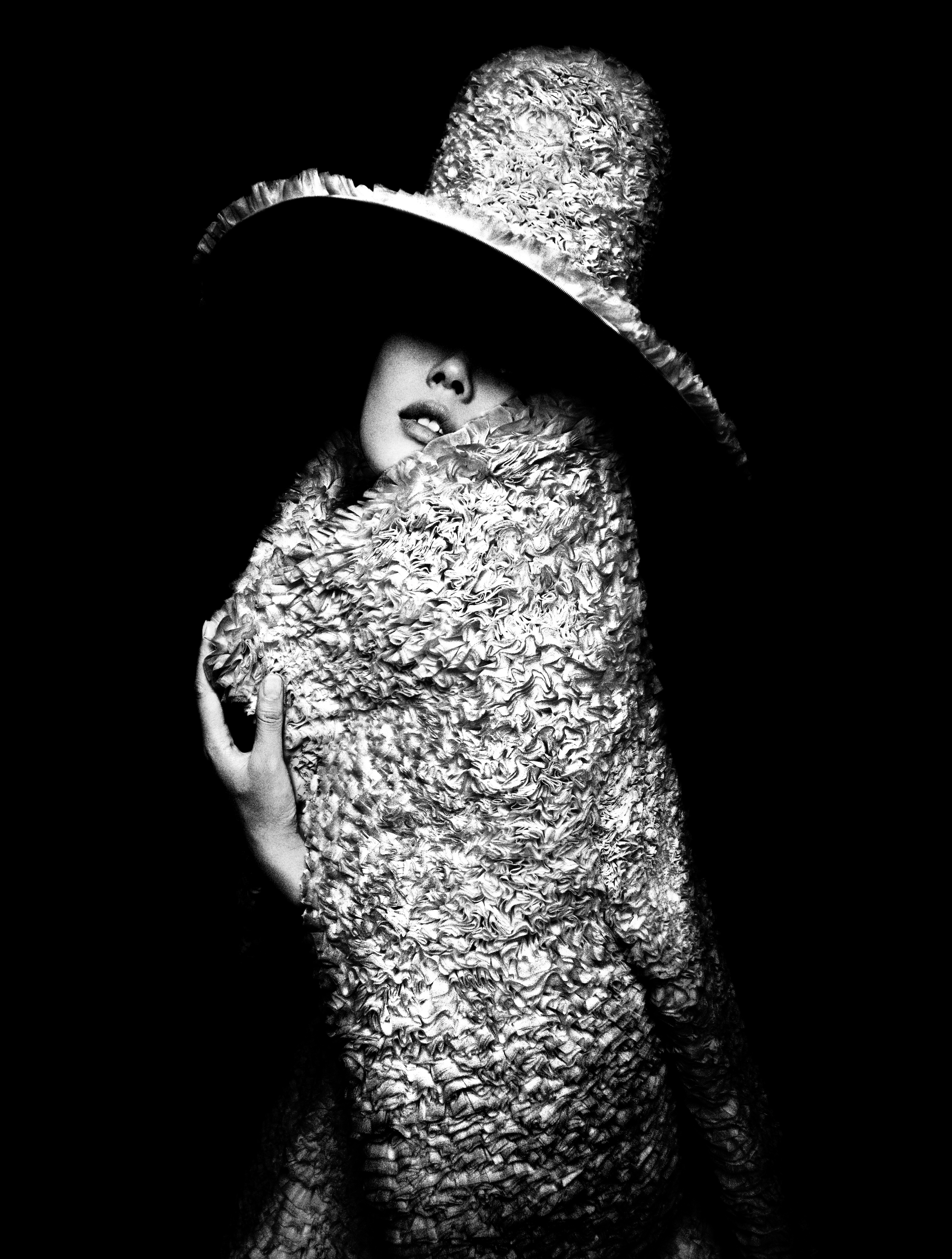 1523660487135-CF124834B