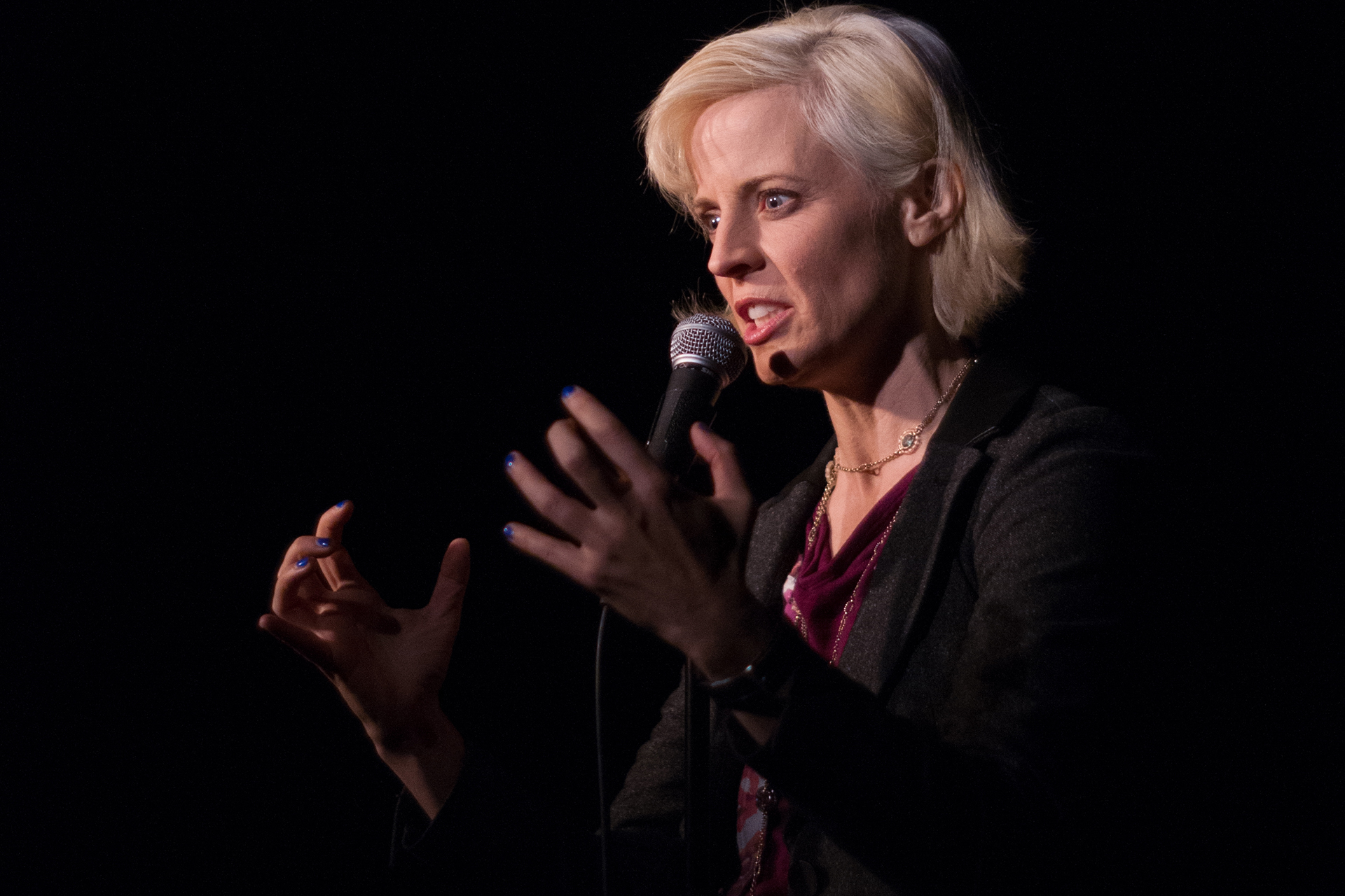 1541691650800-10-MariaBamford2012