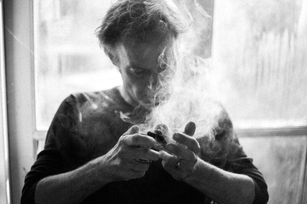 Knud Romer banede vej til poesien med provokation, vold og rigtig meget kokain