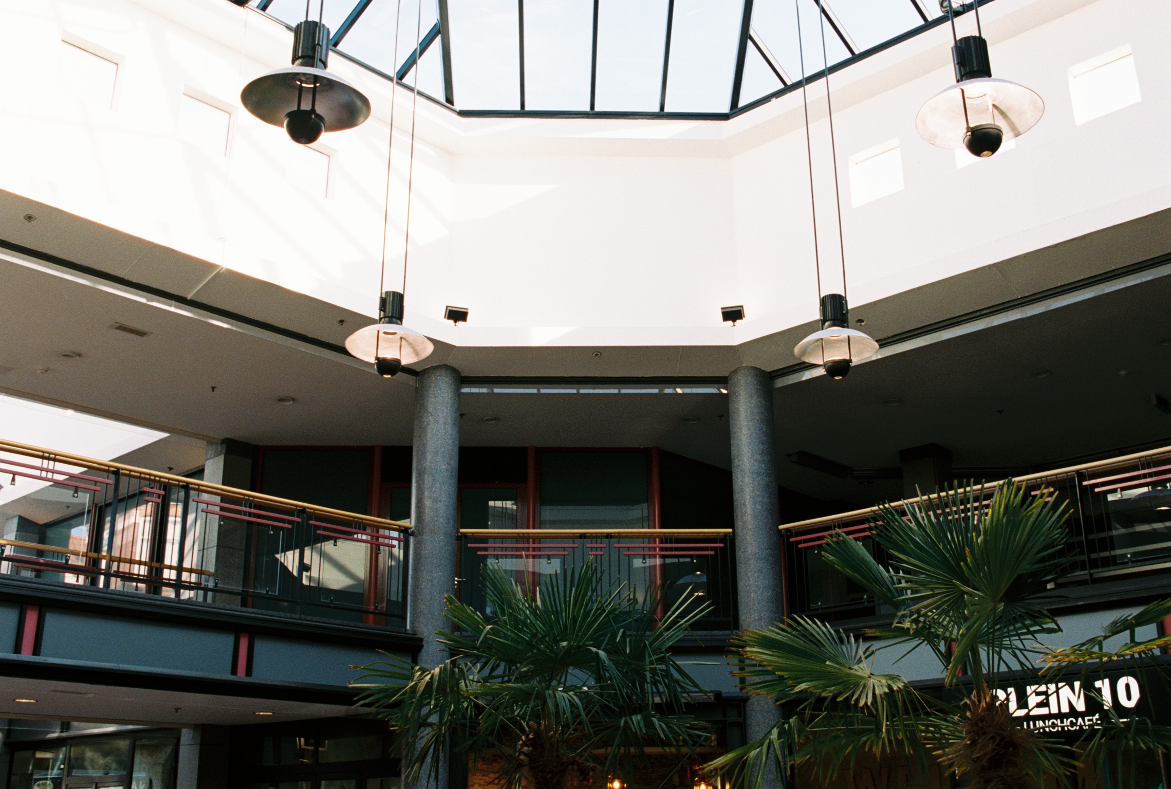 1541783628751-R1-05906-0009