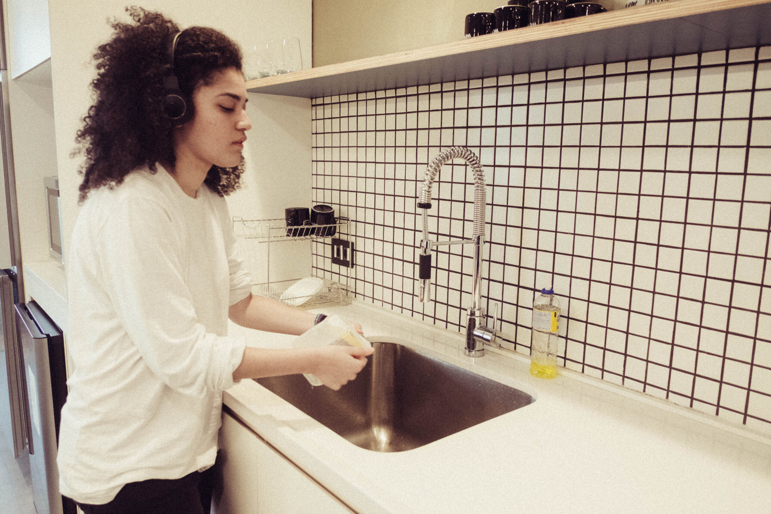 1542828973891-larissa-zaidan-5259