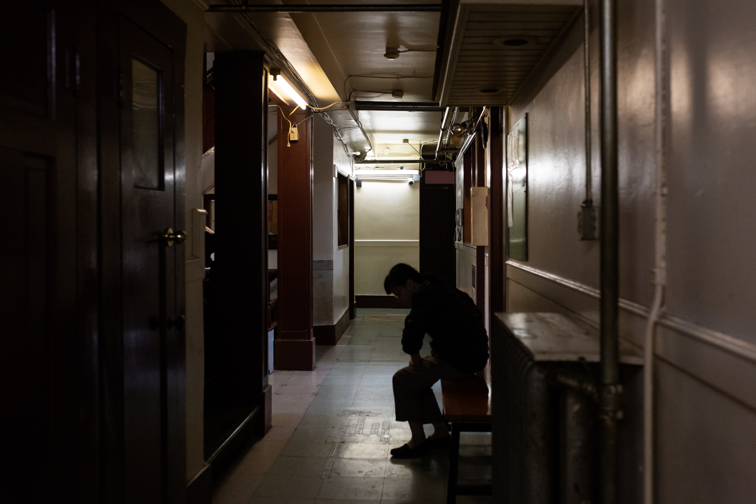 1543245630983-1543016940064-V-9319