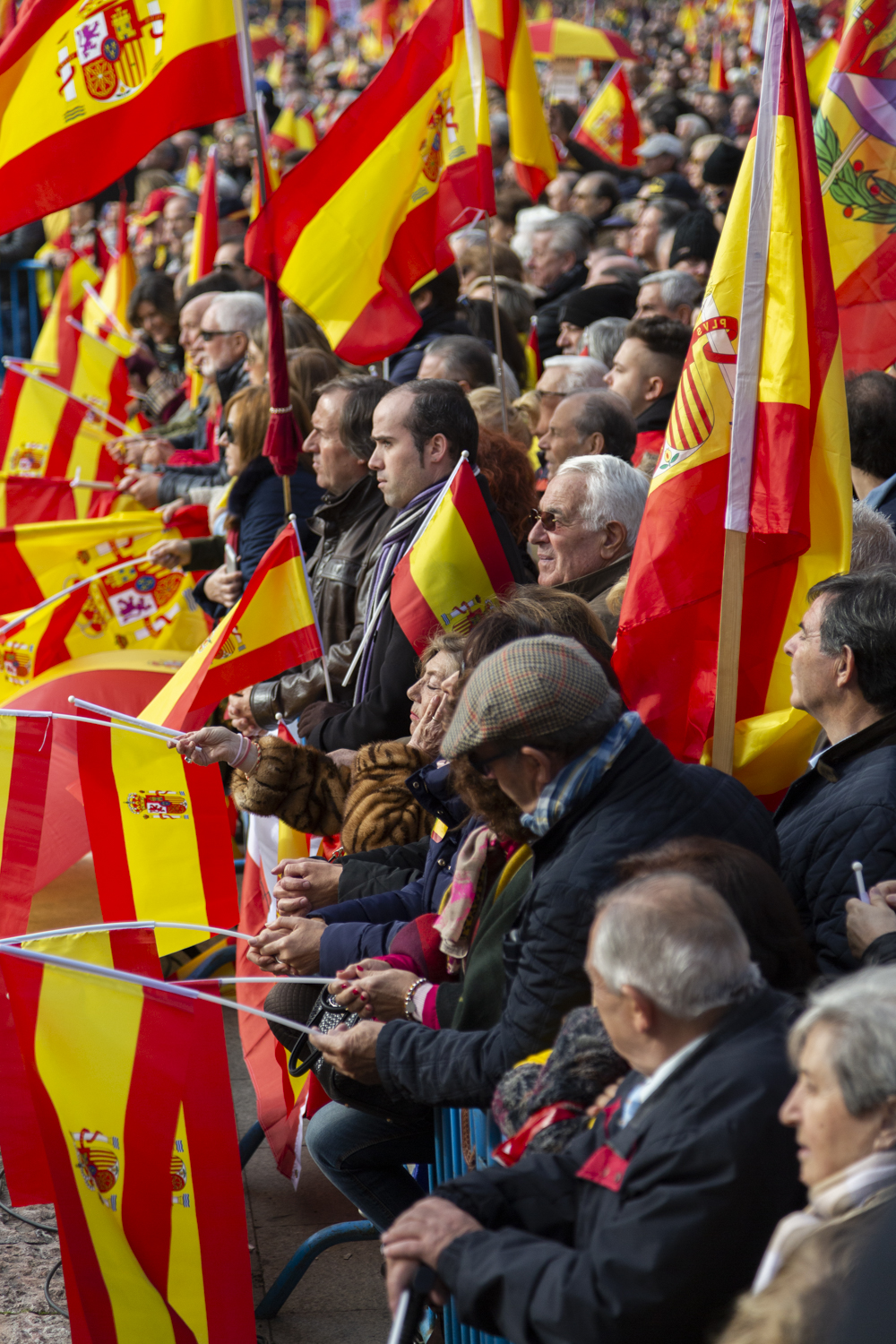 1543827618419-952A2605