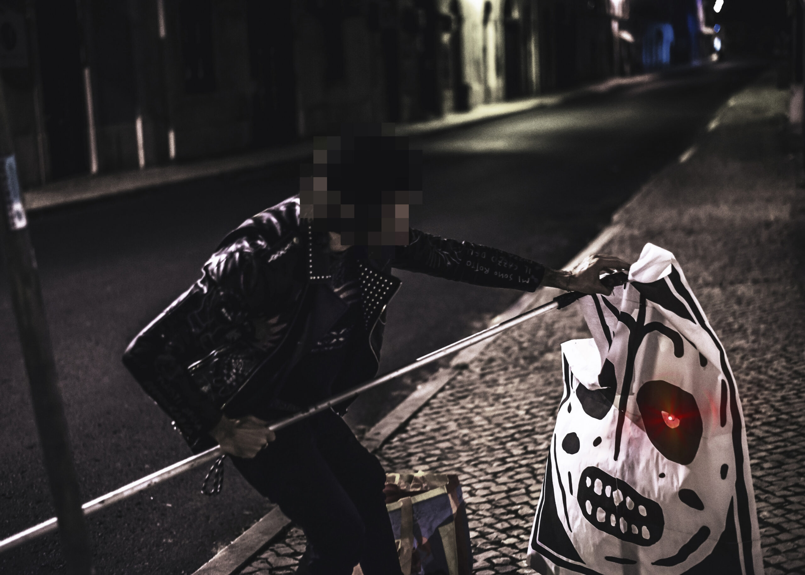 1544435843147-Fiumani_SRico004-led-streetart