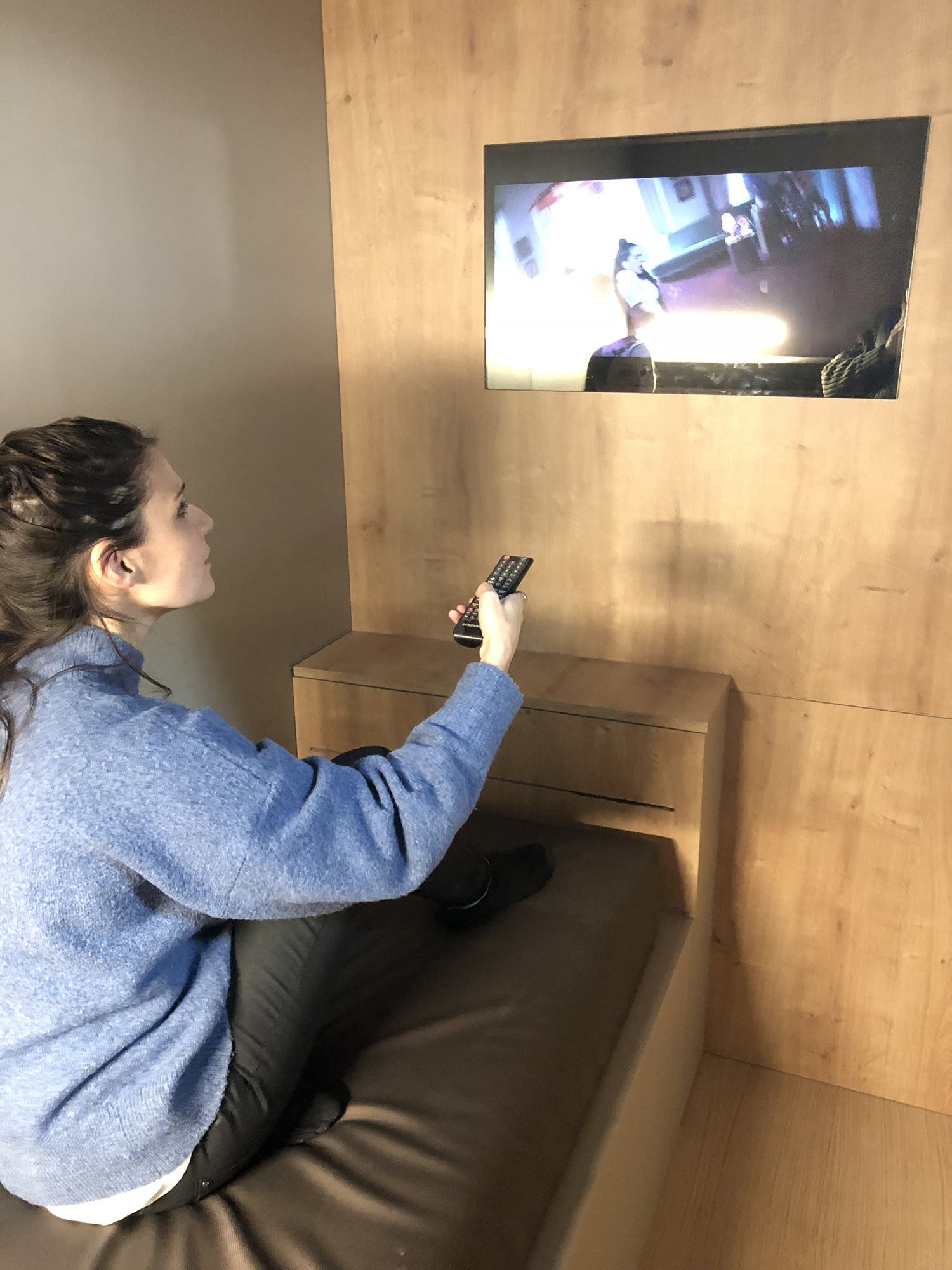 1544616704171-IMG_7232