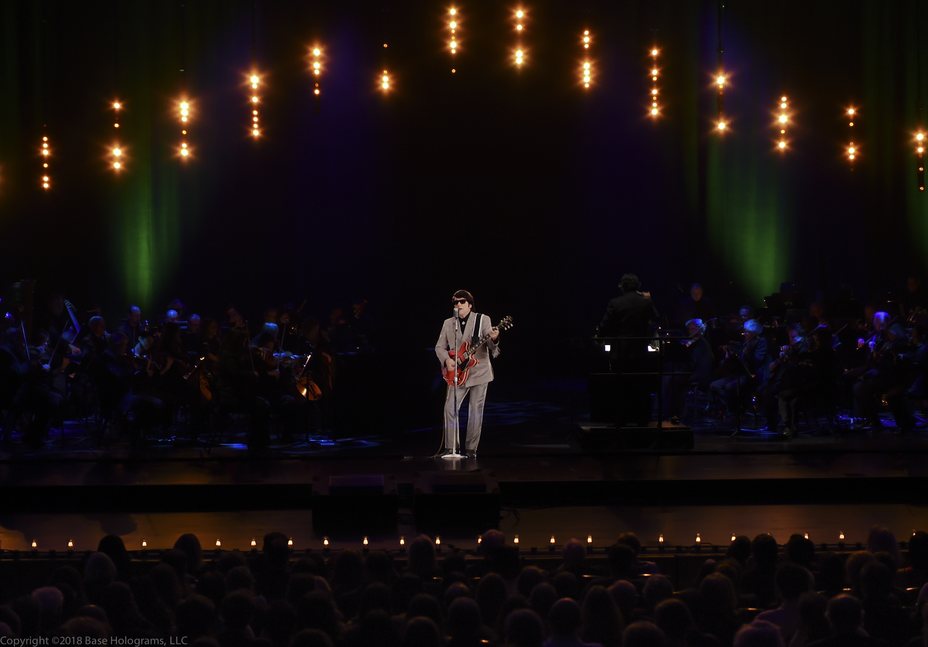 1544628048318-EVN_2029