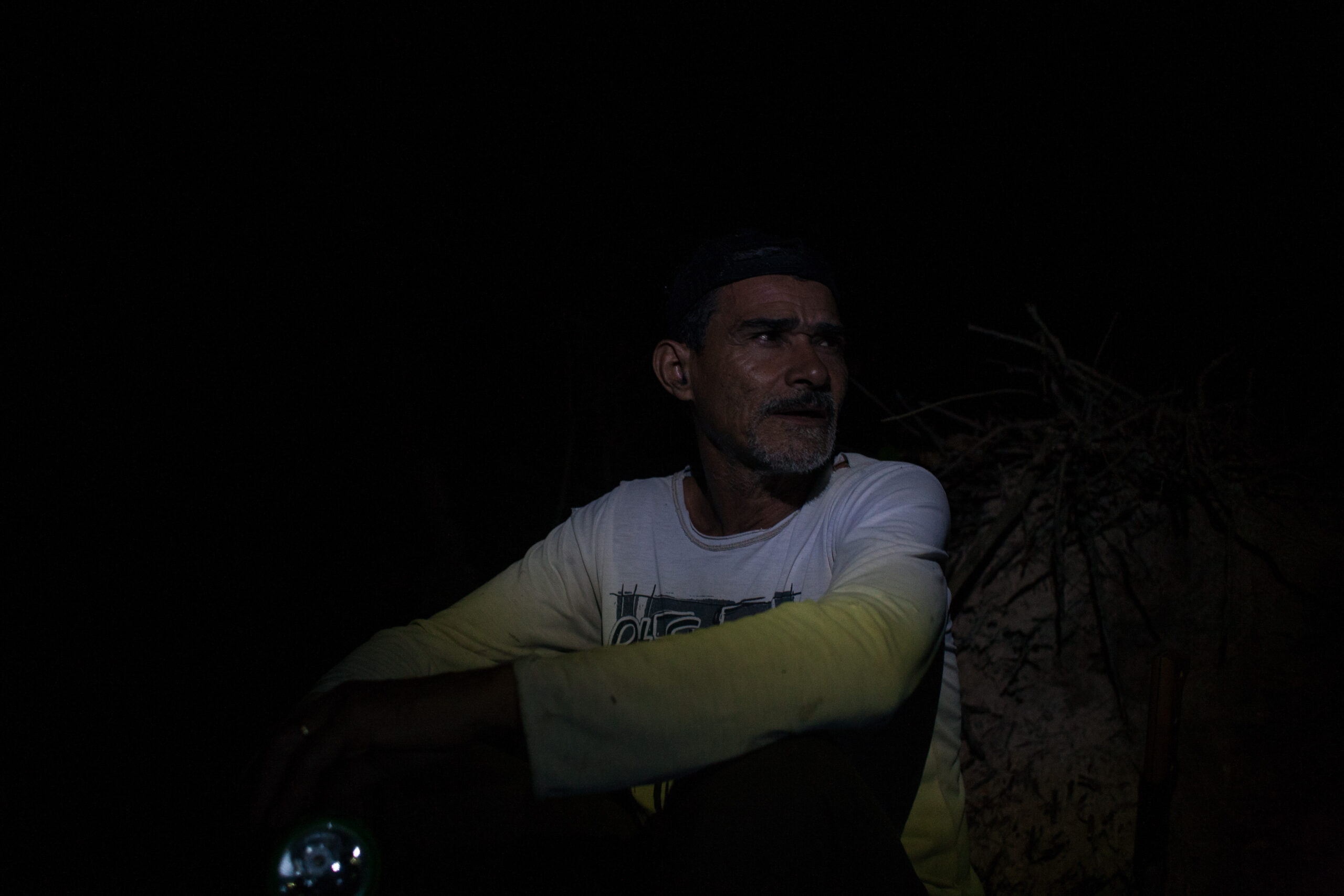 1544711025450-ResexVice-20