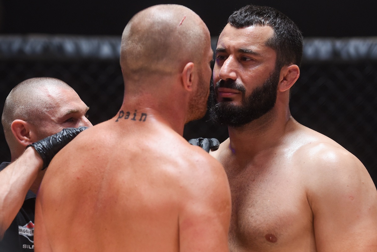 Eryk Lubos kontra Mamed Khalidov